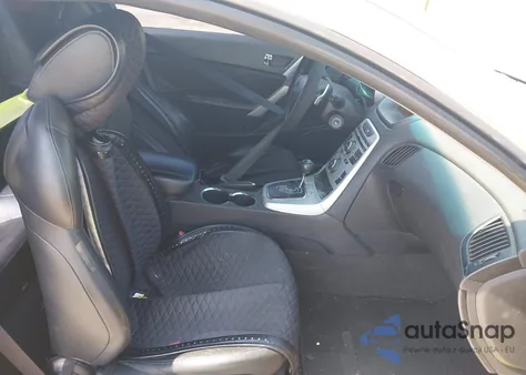 2010 Hyundai Genesis 3.8 из США, поврежденный, VIN KMHHU6KH7AU014870